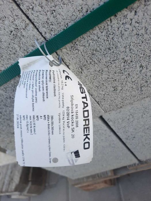 Pustak szalunkowy, słupkowy, zalewowy 20x20x25 cm betonowy