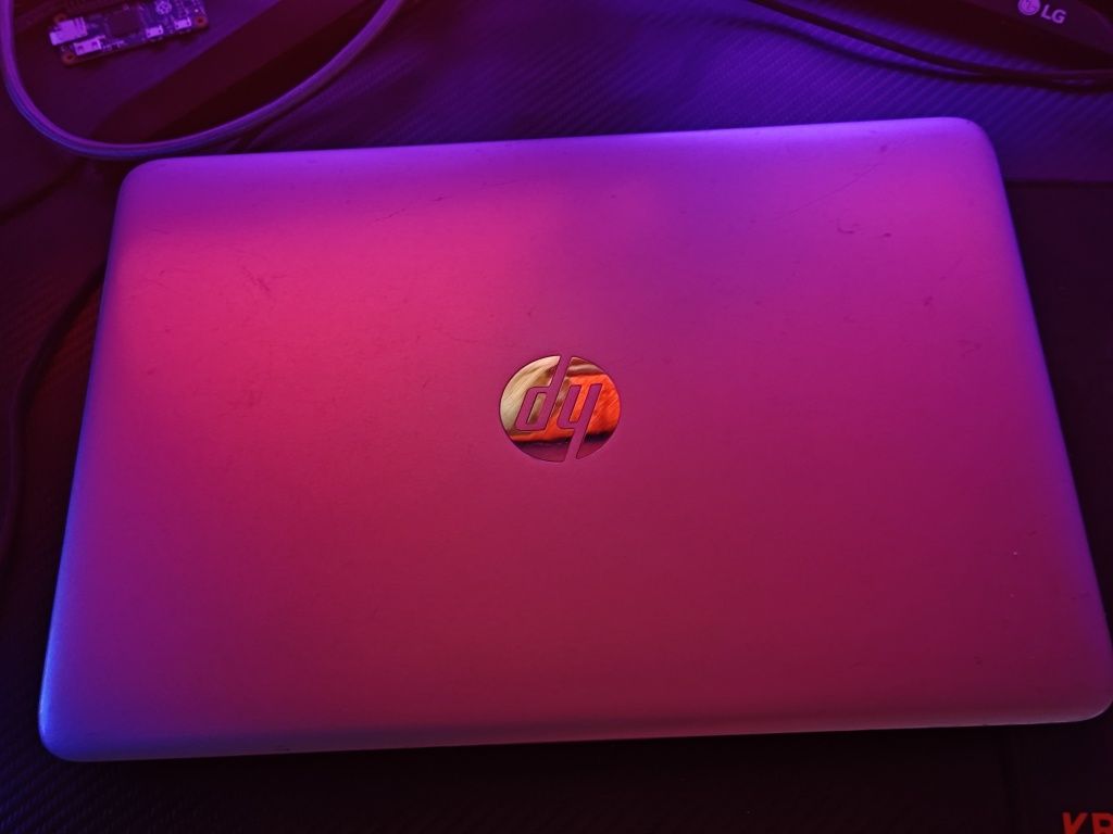 Portátil HP Moderno 840 G4 | i7 7500 ecra 1080P 512GB