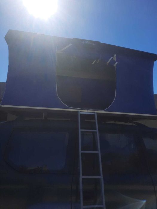 Tenda de tejadillo