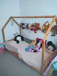 Cama Montessori e colchão de criança