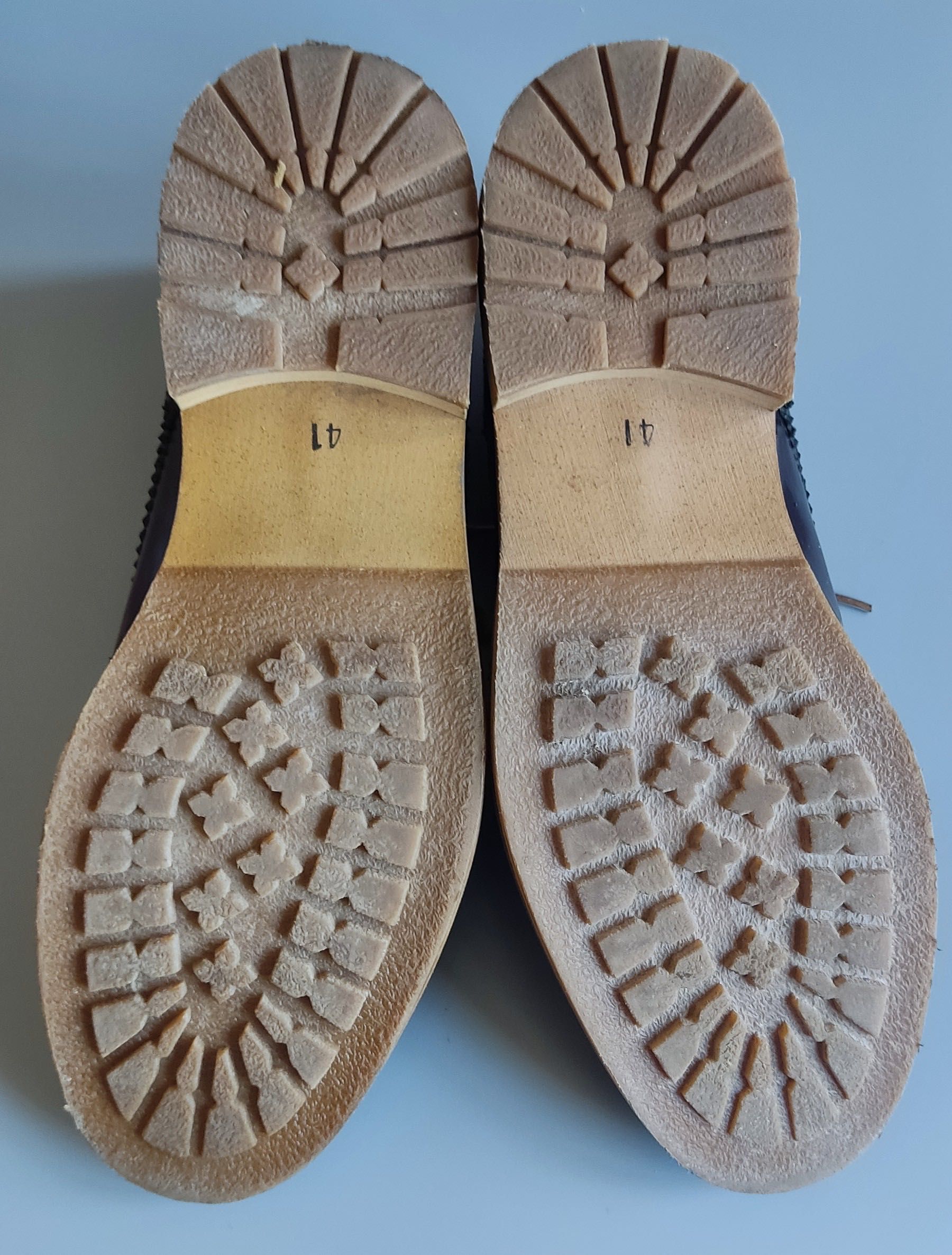 Sapatos em pele para homem