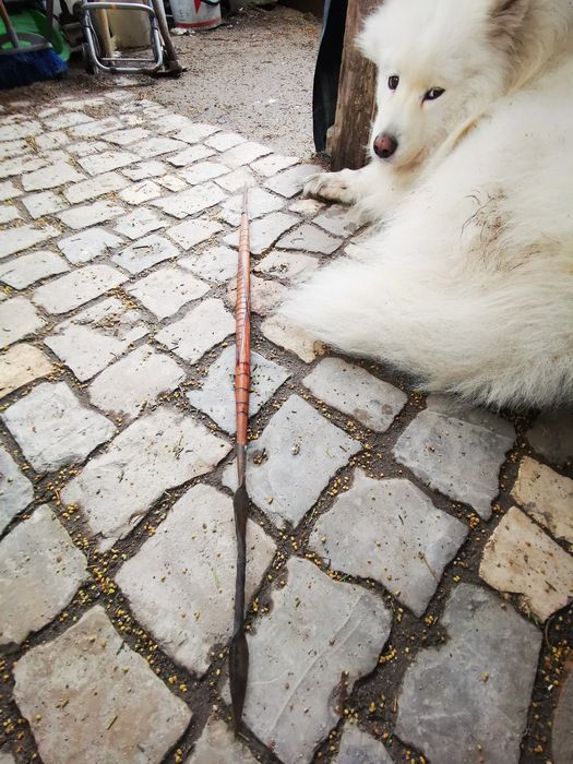 Lança decorativa totalmente feita à mão