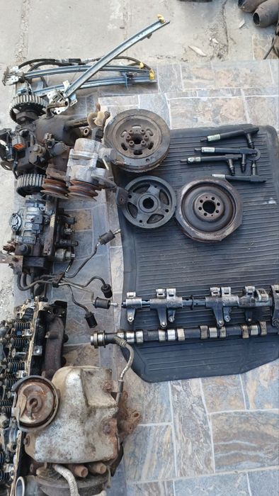 Мазда 323F 626 MAZDA премаси головка распредвал рокеры коромысло