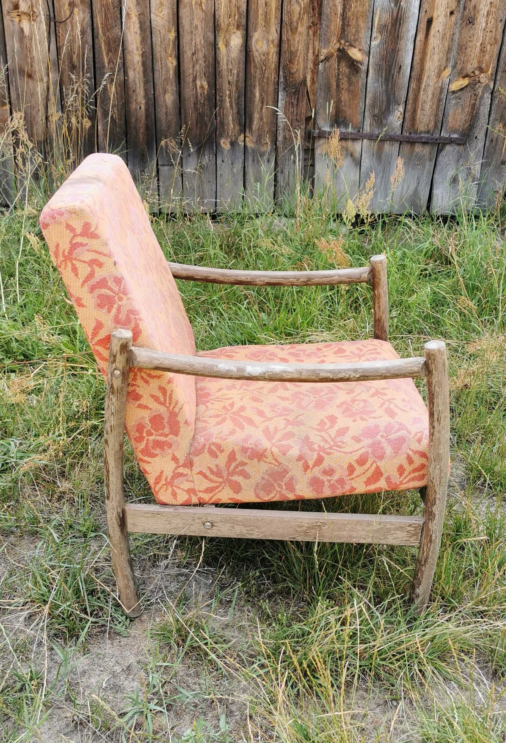 Okazja Fotel Fotele B8410 PRL Vintage Retro 250 zł za 3 sztuki.