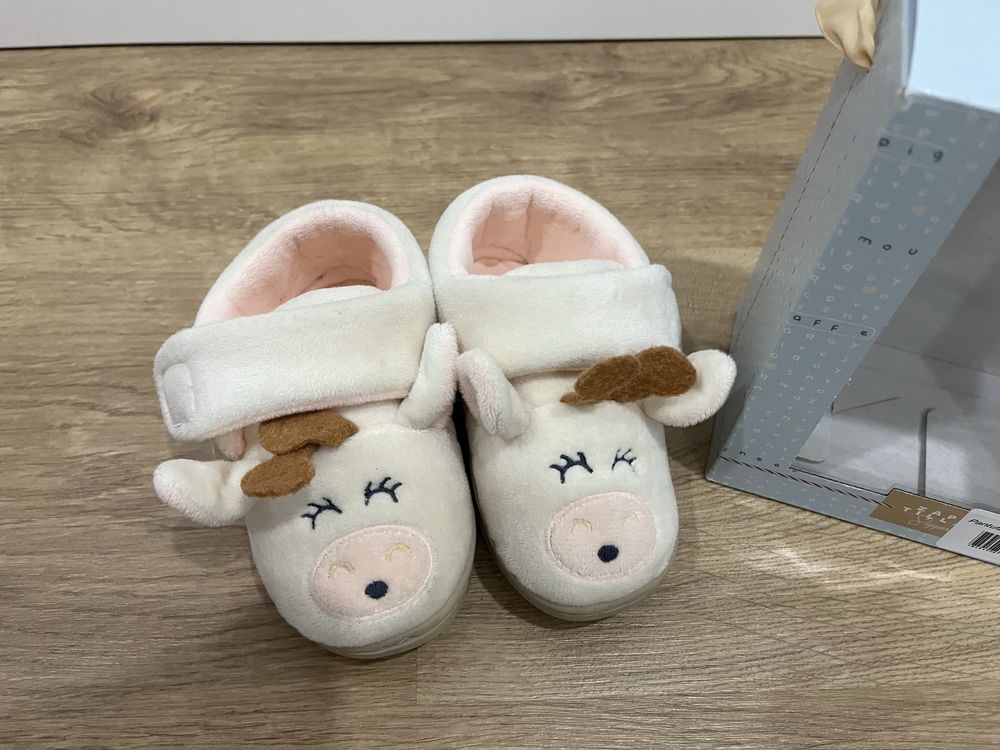 Pantufas Ysabel Mora 24-25