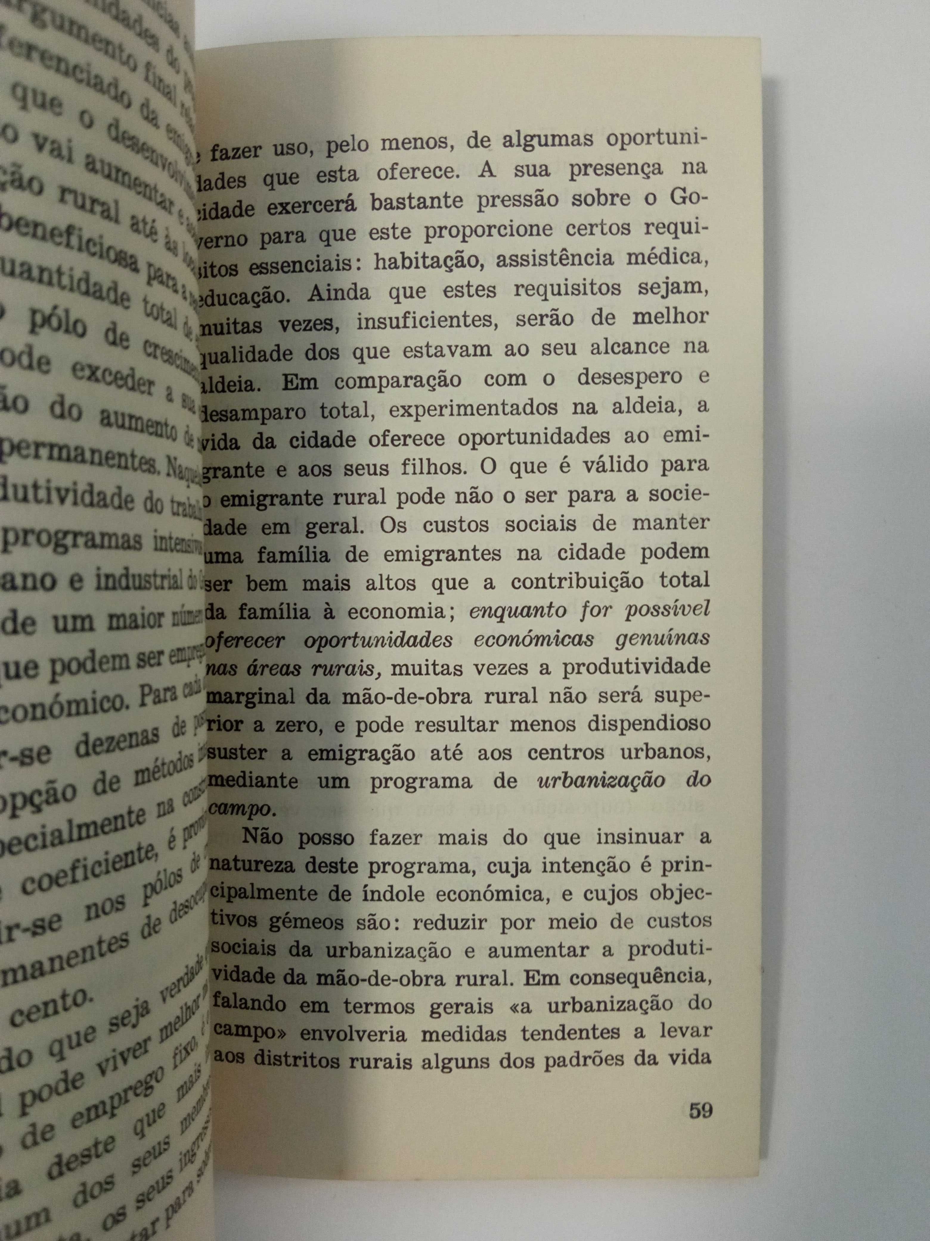 A planificação e os pólos de desenvolvimento, de François Perroux