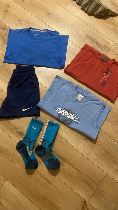 Ubranka chlopiece nike 8-9 lat