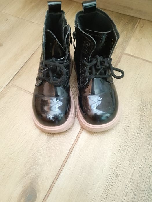 Чобітки дитячі в хорошому стані