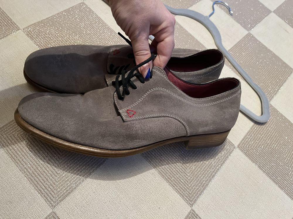 Guess buty męskie zamszowe eleganckie 43/44 markowe szare