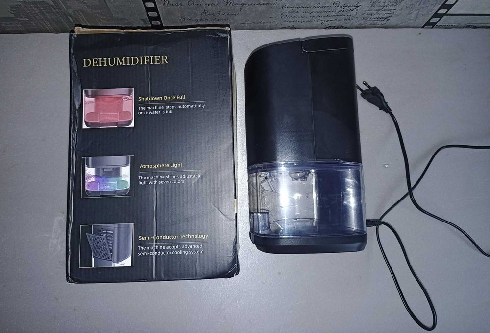 Осушувач повітря Dehumidifier H2102 чорний поглинач вологи