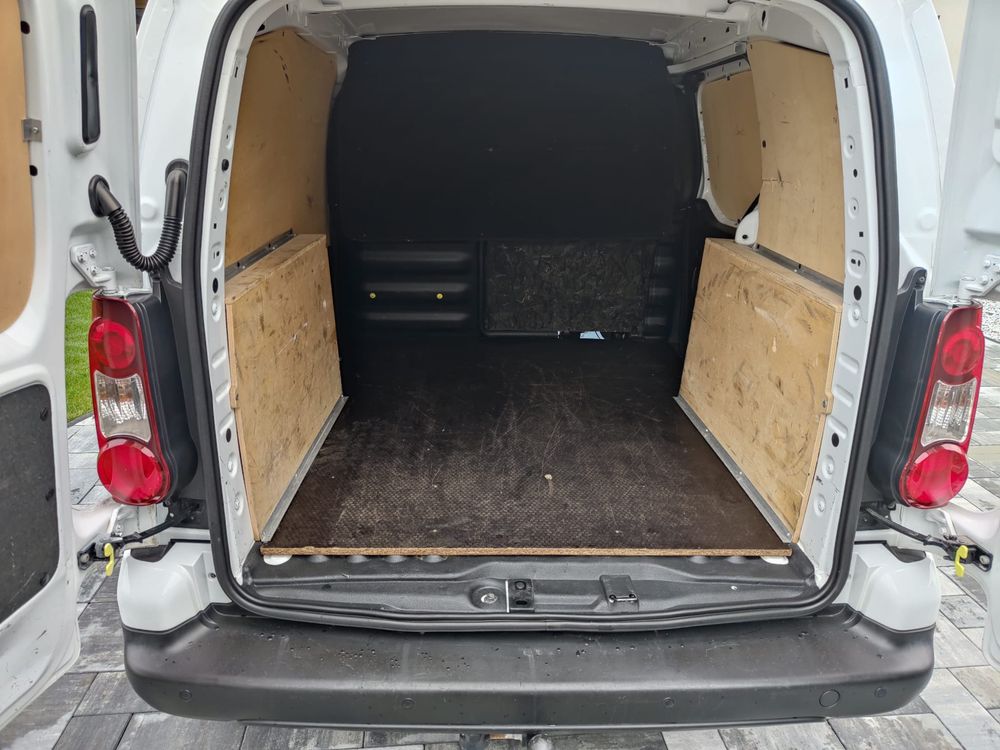 Peugeot PARTNER 1.6 hdi  . Bez AdBlue