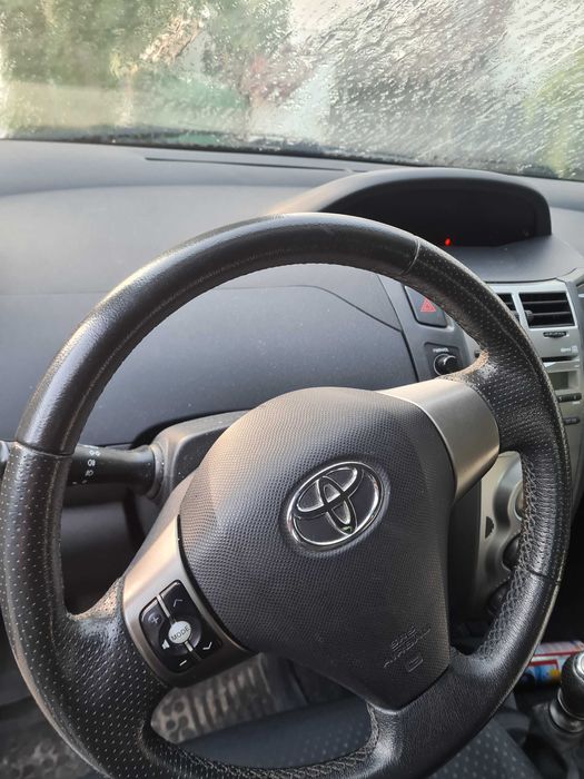 Toyota yaris, 2010 r. 1,4 D-4D