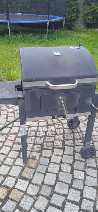 Grill węglowy używany.