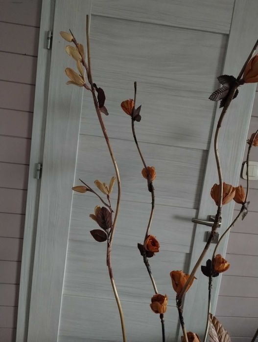 kwiaty ręcznie robione, sztuczne, długie około 160 cm