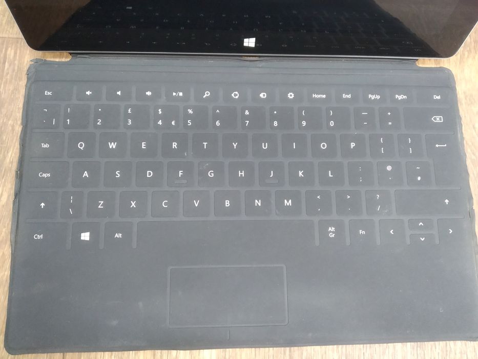 Microsoft Surface 2RT (1572)
