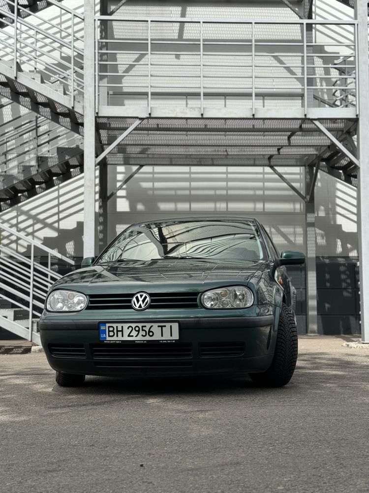 Продам Volkswagen Golf 4