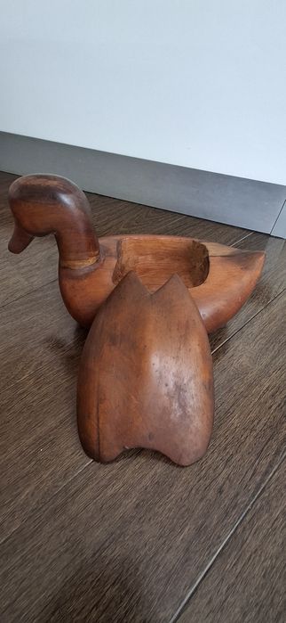 Peça marroquina com Tampa em Madeira de cedro, formato de Pato