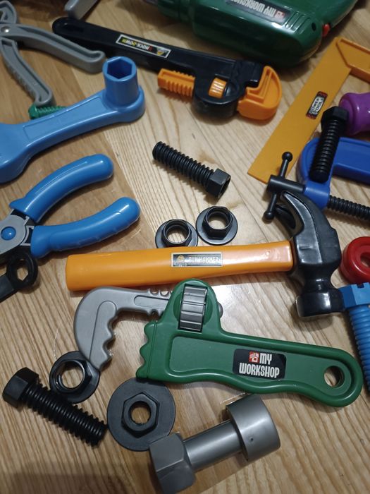 Zestaw narzędzi dla małego majsterkowicza