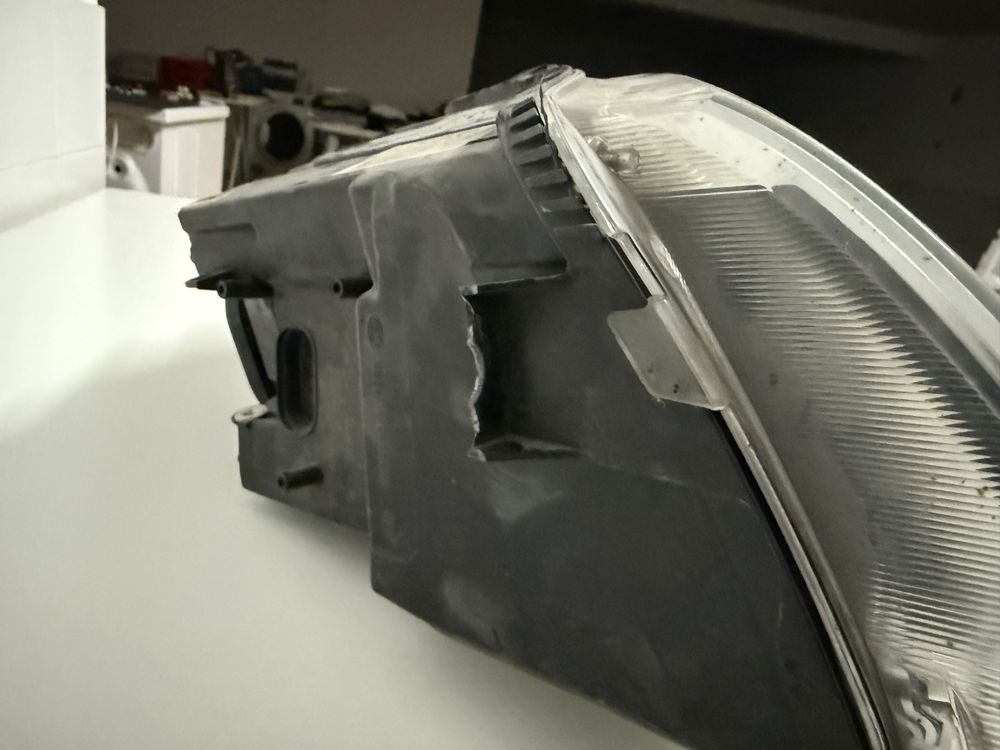 Farol Esquerdo Audi A6 2010 c6 – Original HELLA (D3S Xenon + LED DRL)
