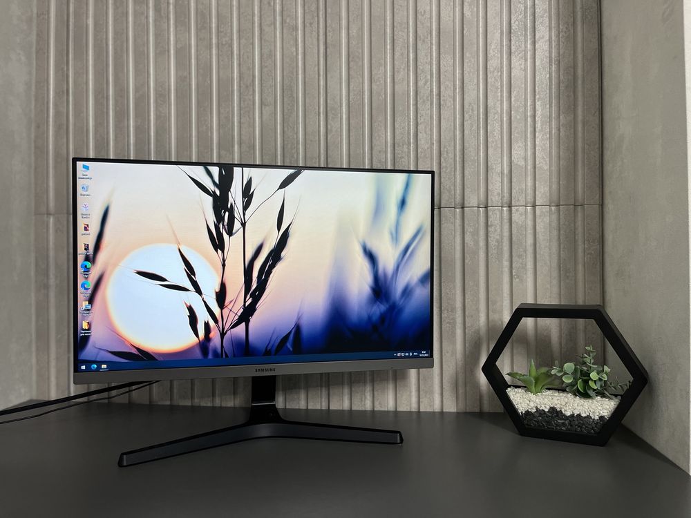 Ігровий Монітор Samsung 22R350 22 дюйми full hd