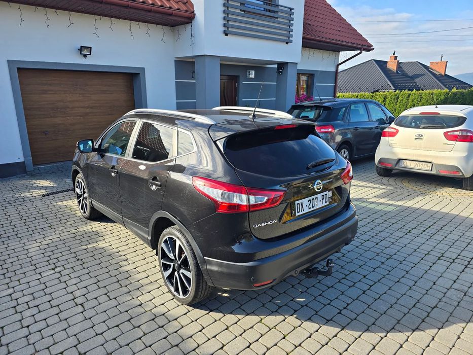 Nissan Qashqai Navi PDC Kamera 360 Grzane fotele Panoramiczny dach