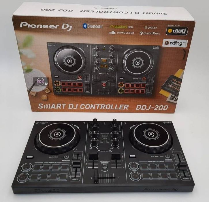 Контролер Pioneer DDJ-200