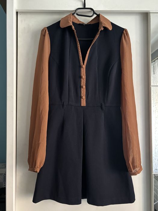 Sukienka z długim rękawem