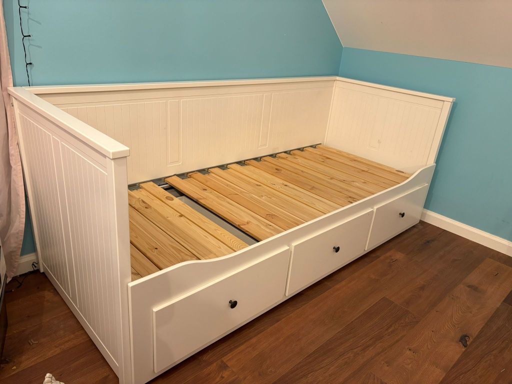 Łóżko Ikea Hemnes
