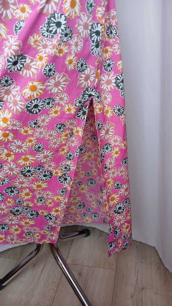 Kwiecista sukienka midi z otwartymi plecami L XL