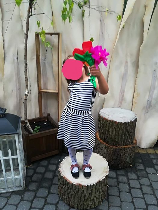 Sukienka w paseczki piękna 116