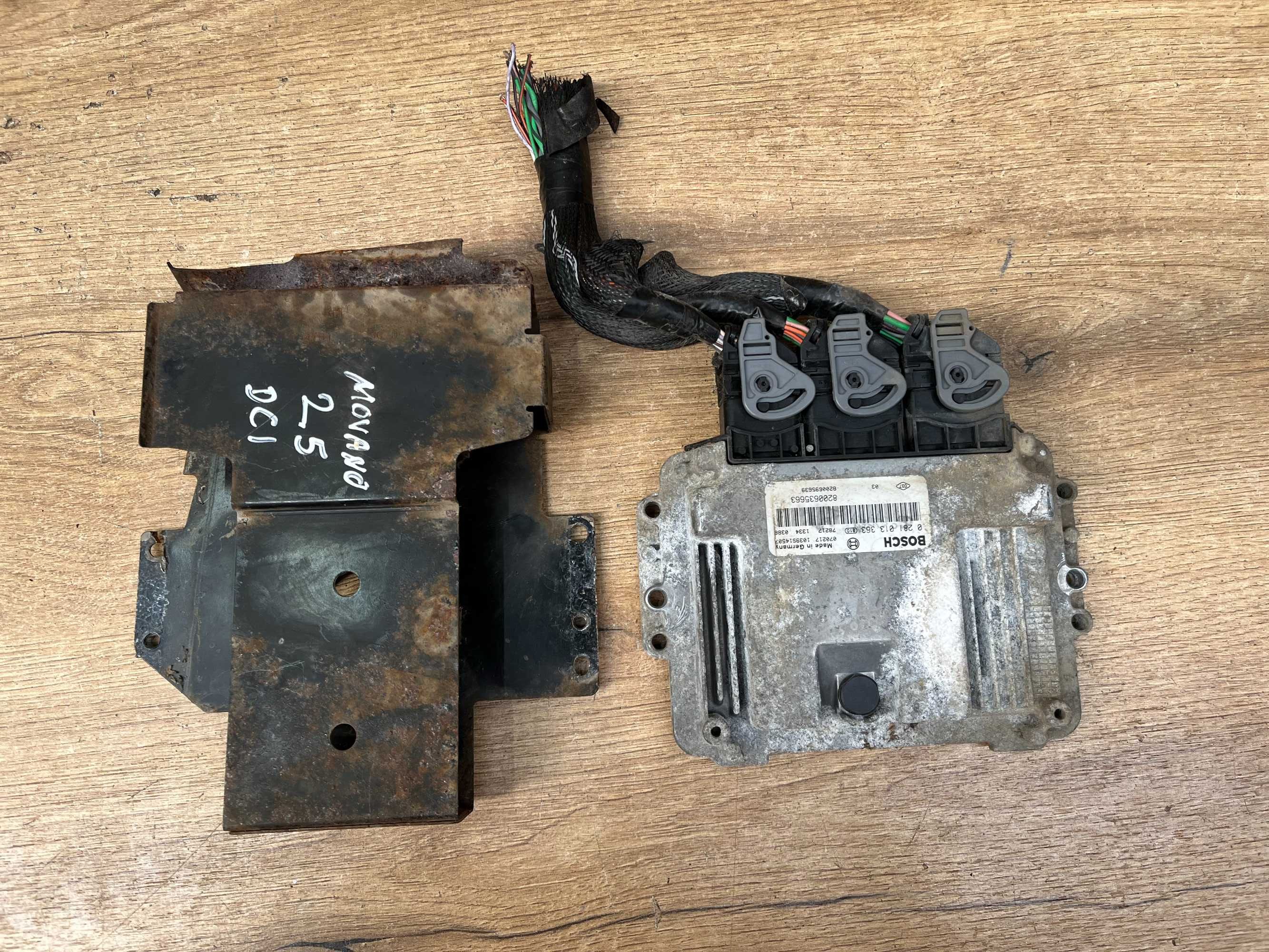Komputer/sterownik silnika Opla Movano 2.5 DCI