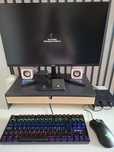 Conjunto mini pc, monitor, rato e teclado