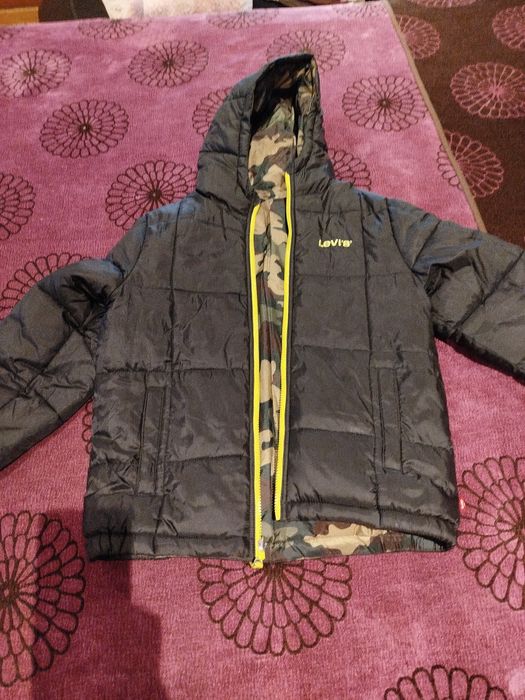Impermeável levis reversível PVP 115€