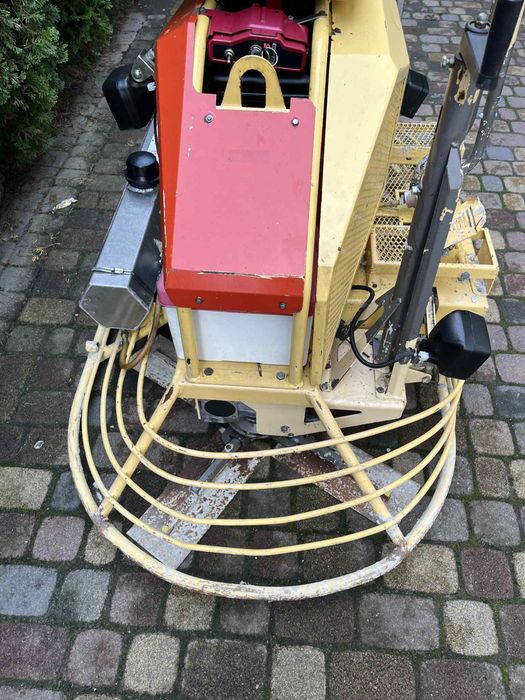 Zacieraczka samojezdna DYNAPAC BG70 2x90