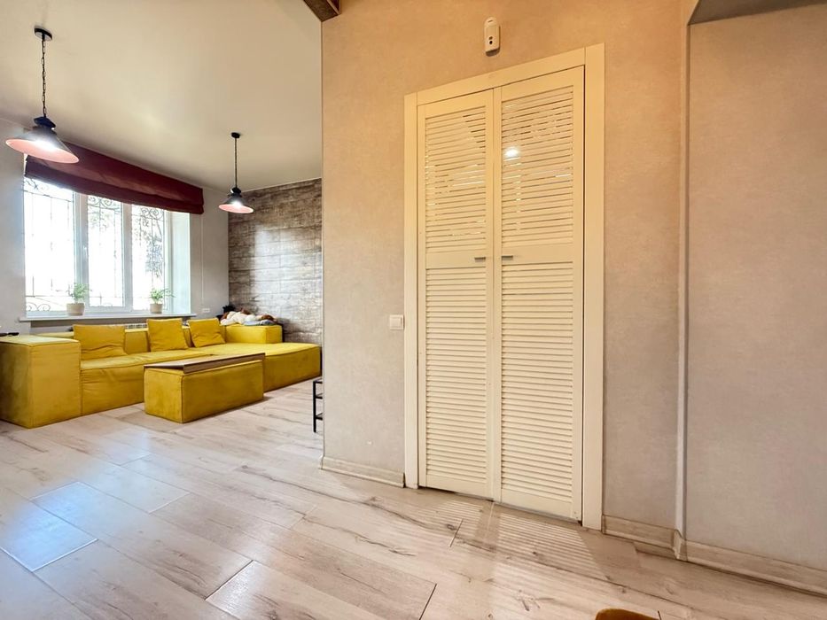 Продаю 2х комнатную квартиру.Автономное отопление.