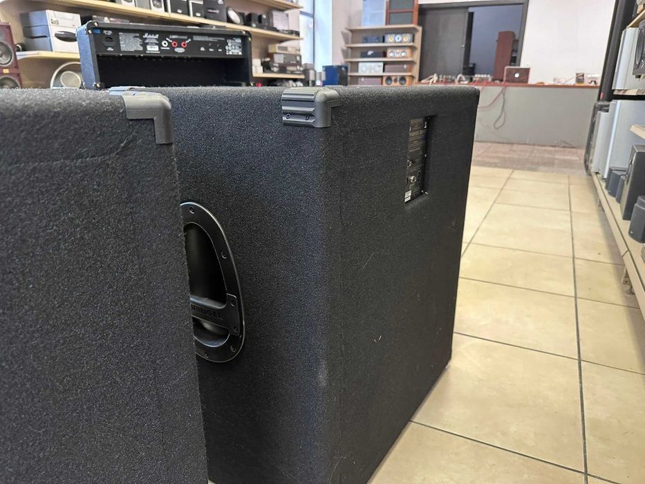 Kolumna BEHRINGER BB 410