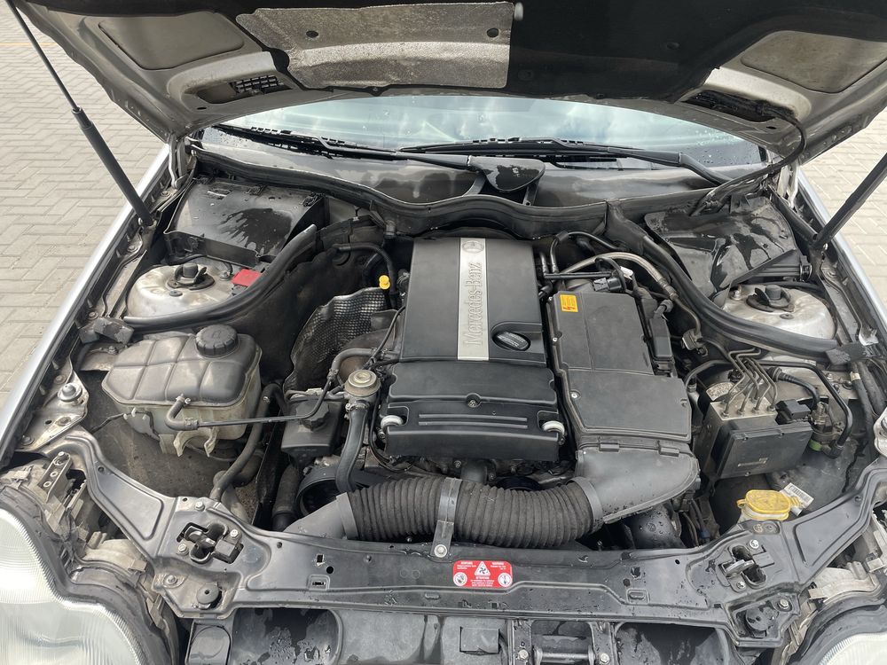 Mersedes benz c200 w203