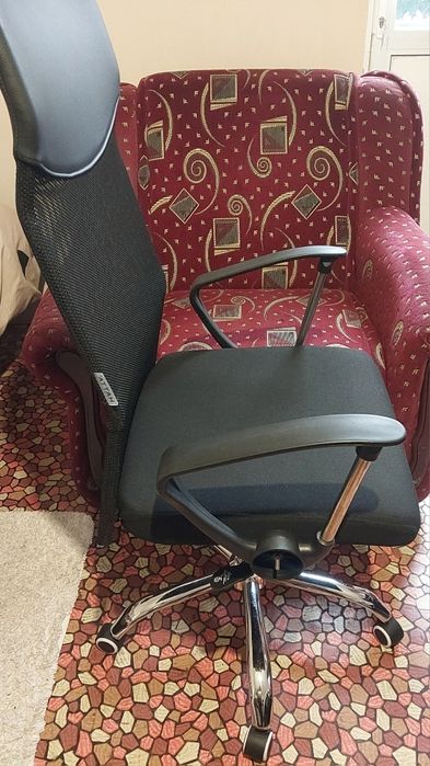 Крісло HATTA Strong чорне