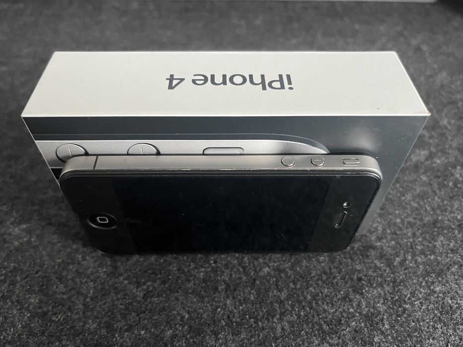iPhone 4 8GB com caixa original