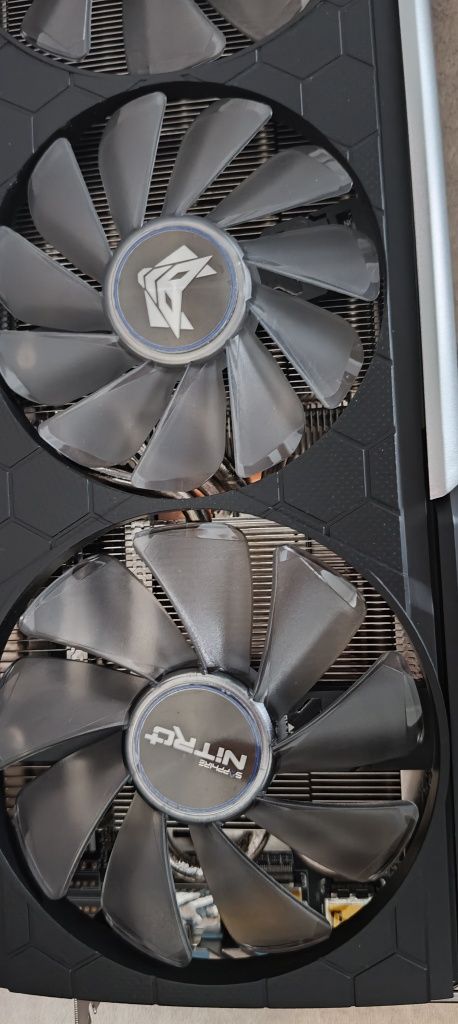 AMD Radeon Sapphire Nitro+ RX 5700XT Special Edition.
