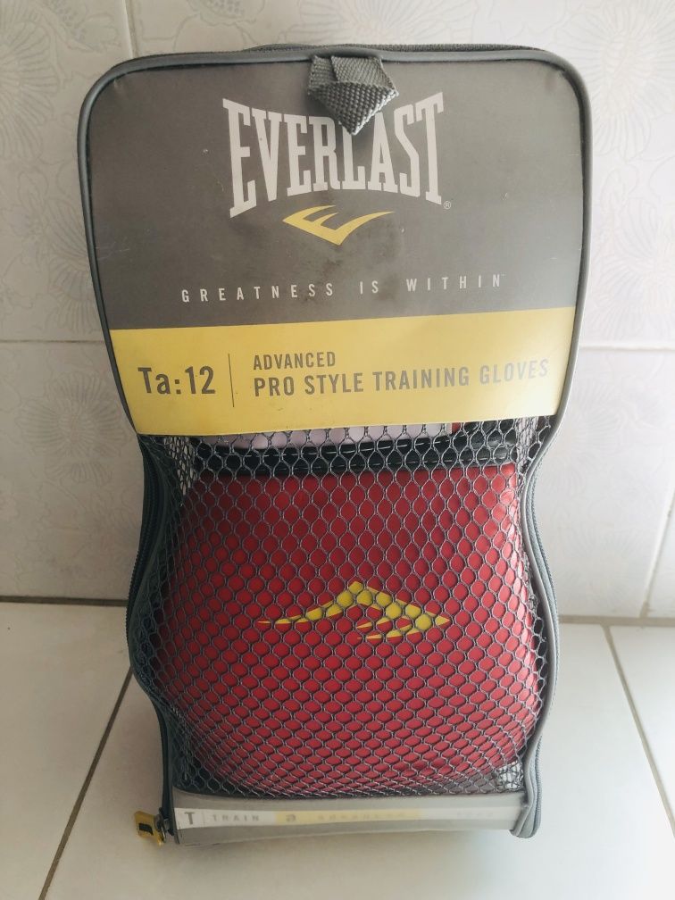 Luvas de boxe Everlast + ligaduras Lonsdale