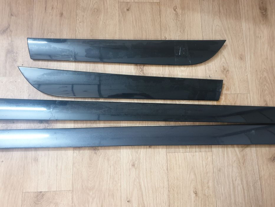 Listwy dolne drzwi audi a6c6 sedan