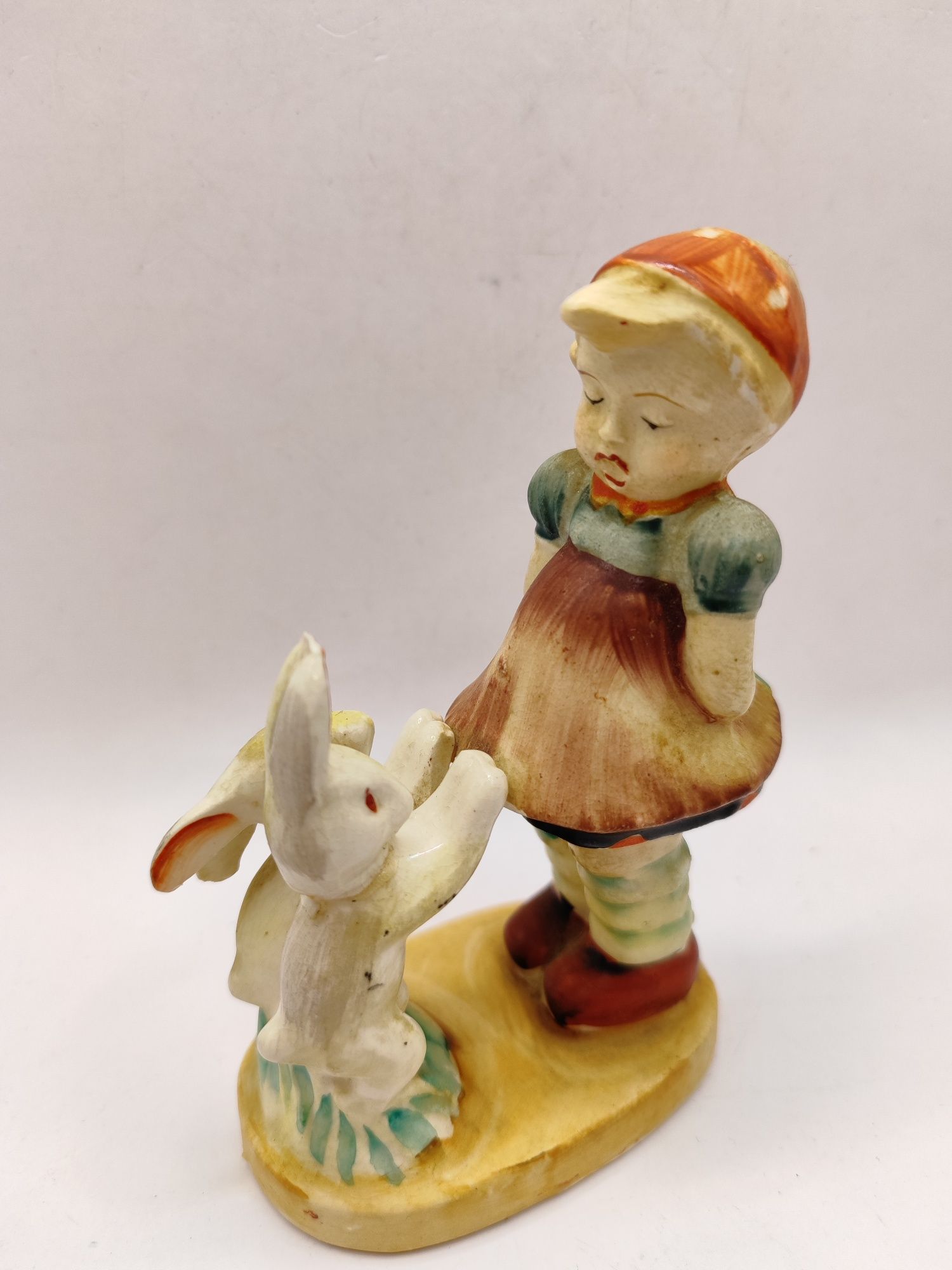 Figurka kolekcjonerska jak Goebel porcelana dziewczynka z królikami