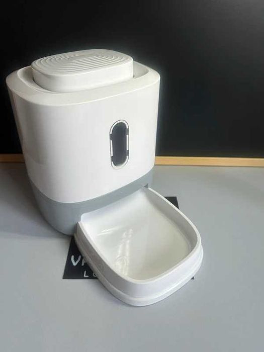 Dispensador Interativo de Ração para Gatos e Cães