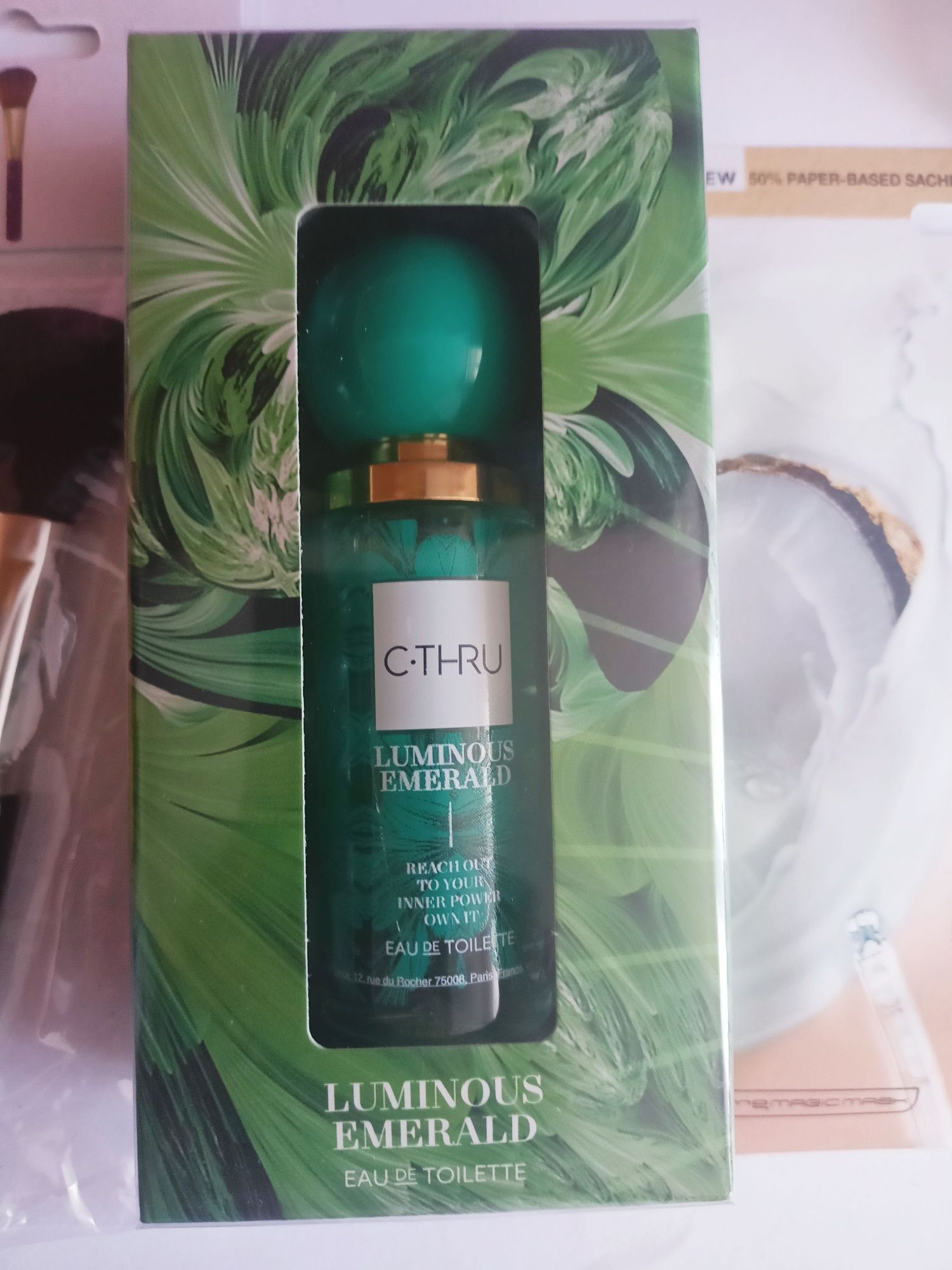 C-Thru Luminous Emerald 30ml (w folii) + inne kosmetyki