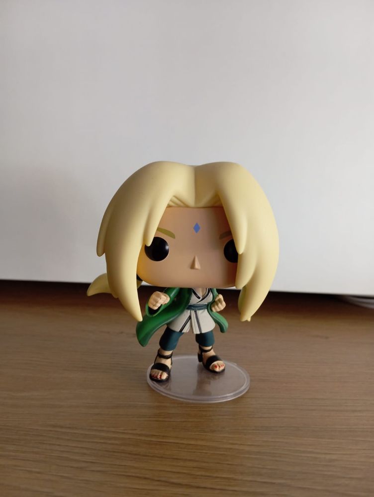 Tsunade funko pop.