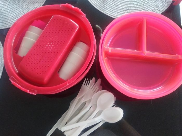 Komplet naczyń dla 6 osób