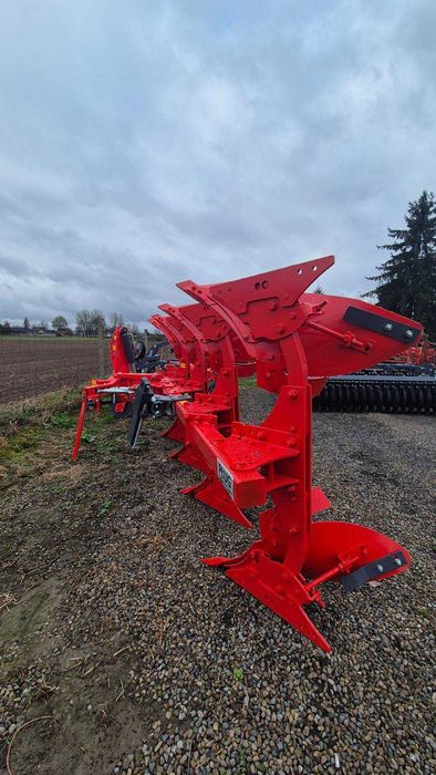 Pług obrotowy POM 4 skibowy 3+1 stal borowa automatyczna belka od ręki