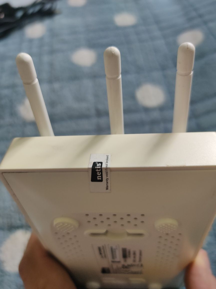 Netis WF2409E маршрутизатор