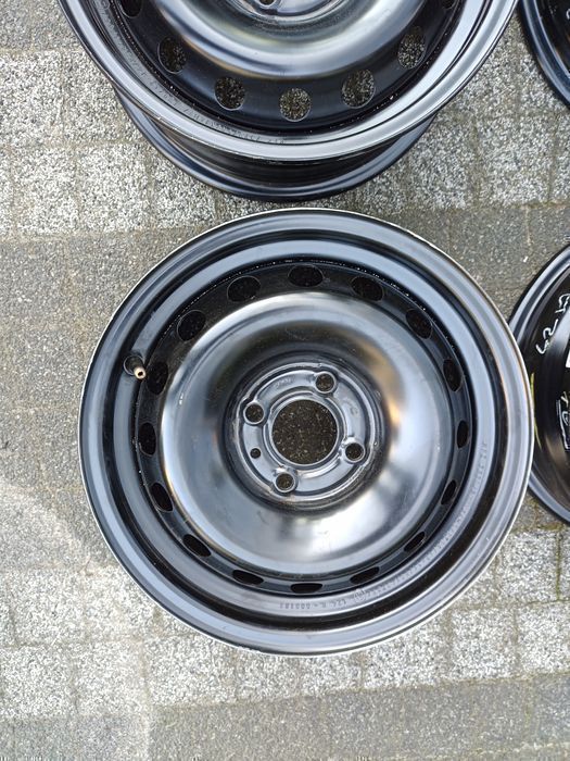 Felgi Renault Twingo Clio 14" Et29 Leżaki magazynowe